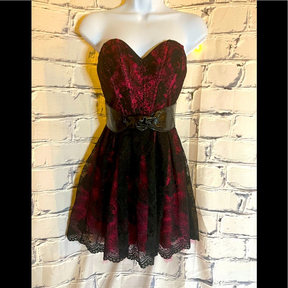 Bebe strapless dark pink with black lace overlay